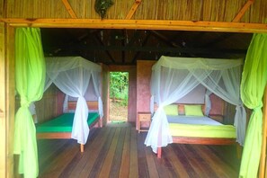 Free cots/infant beds, bed sheets