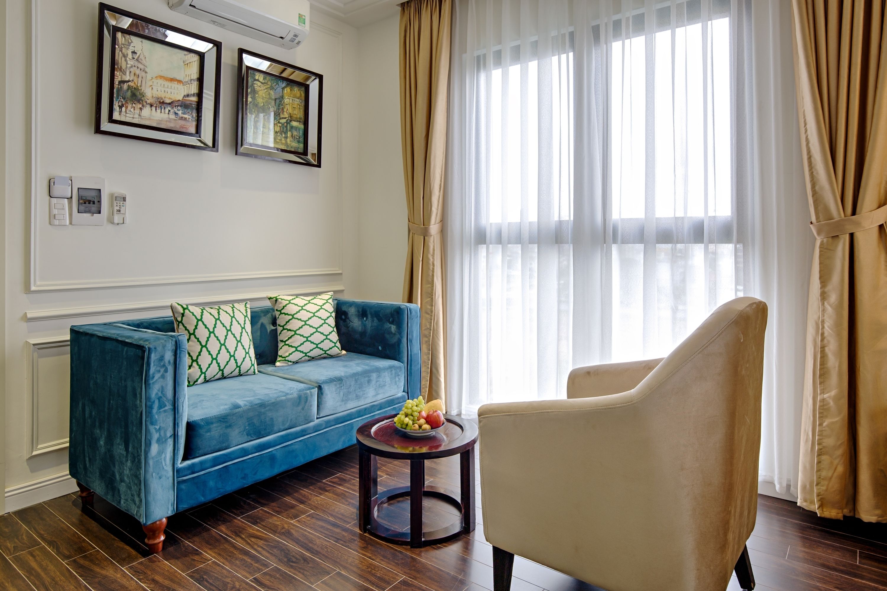 deluxe apartment | living room | flat-screen tv