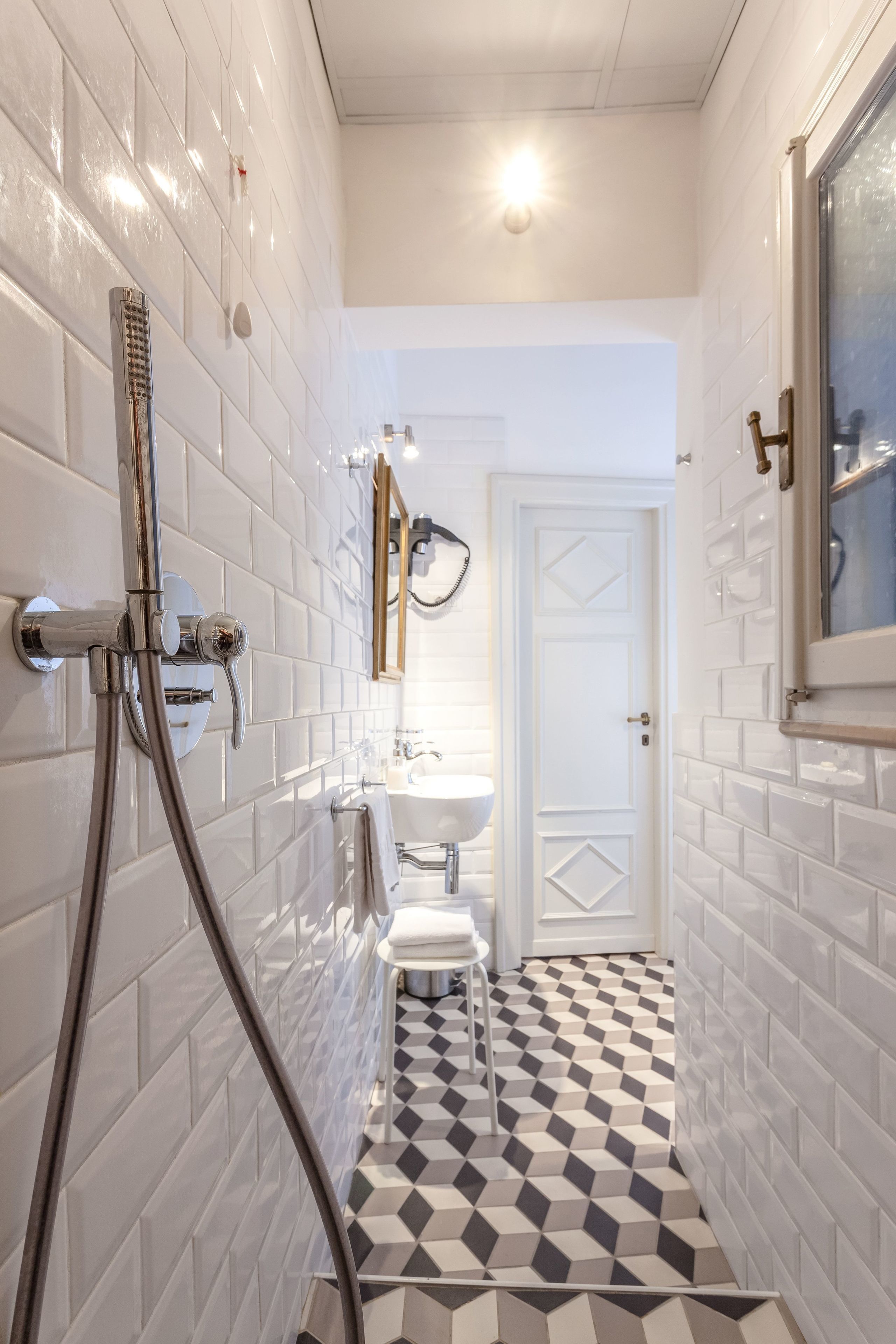 Photo - The Bluehostel