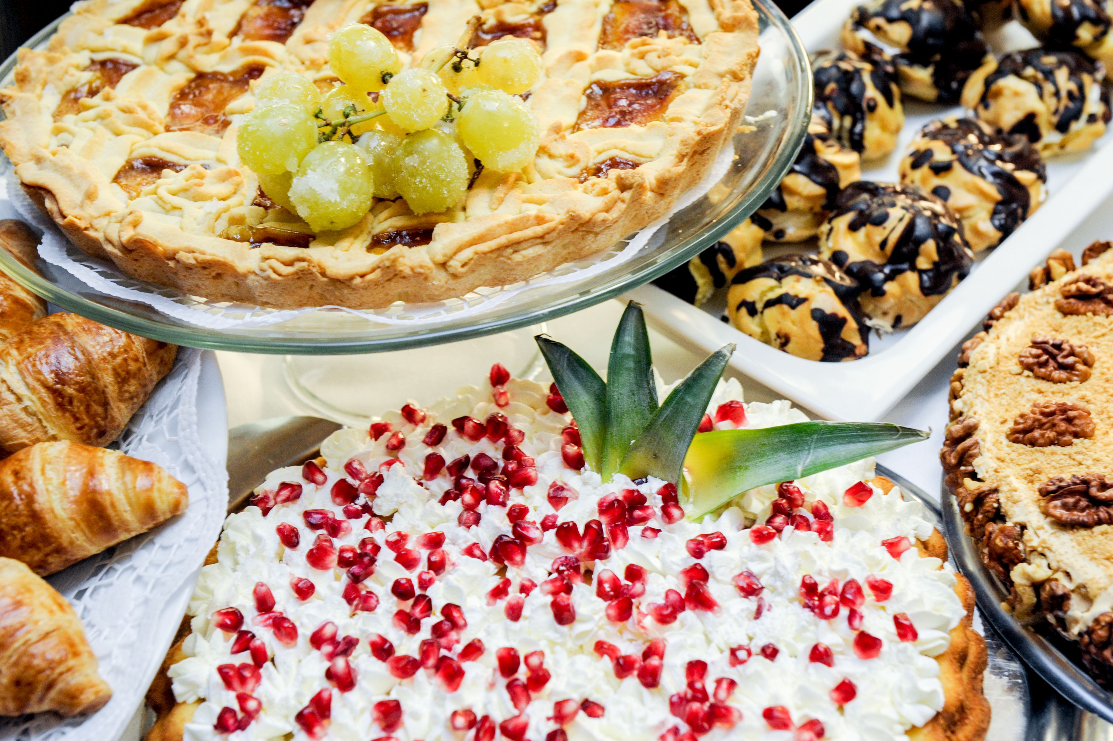 daily continental breakfast (eur 15 per person)