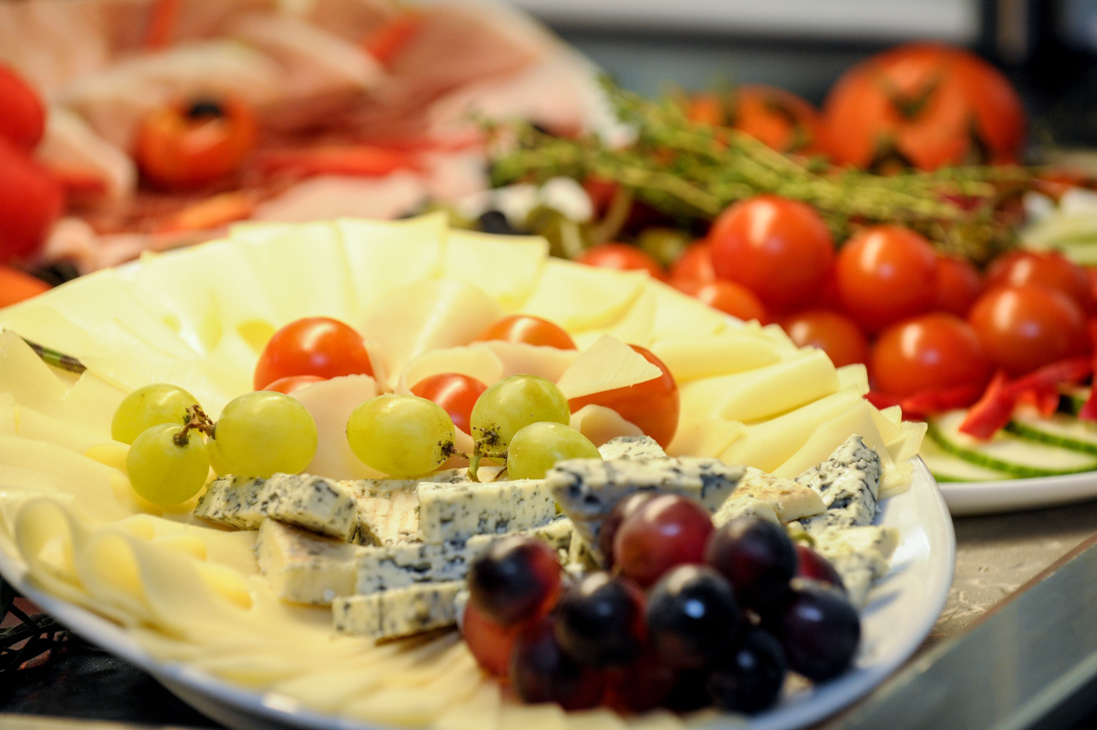 daily continental breakfast (eur 15 per person)