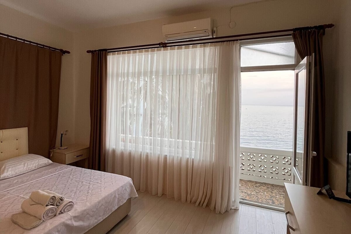 Classic Double Room | Free minibar, desk, laptop workspace, iron/ironing board