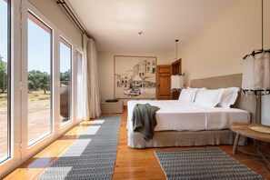 Junior Studio Suite | In-room safe, blackout curtains, soundproofing, iron/ironing board - Casa do Governador (Évora)