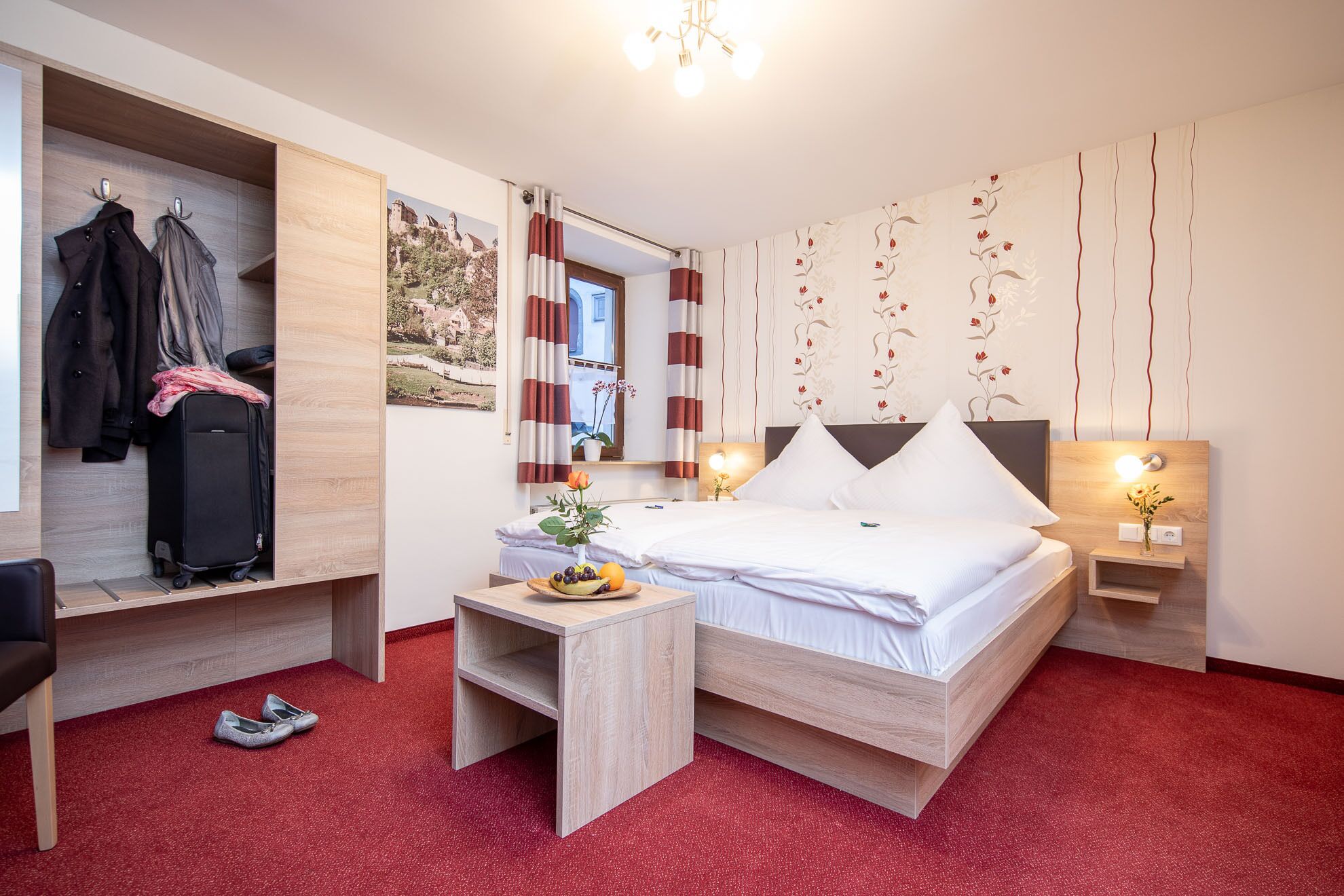 comfort double room | desk, rollaway beds, free wifi, bed sheets