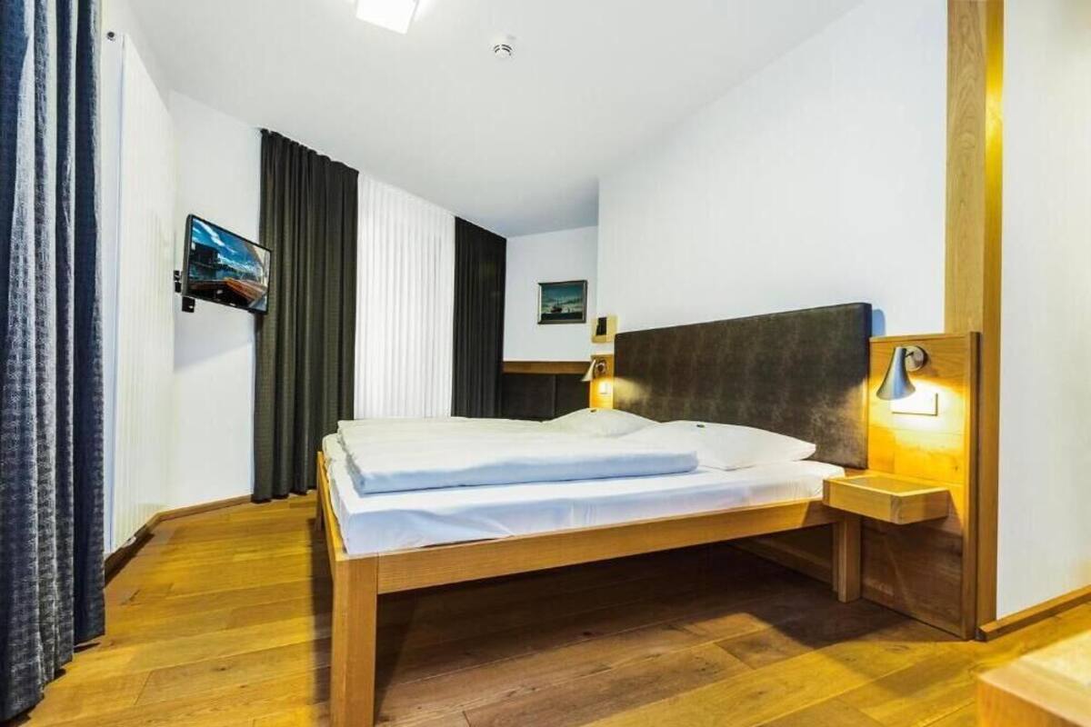 Double Room Accessible | โต๊ะทำงาน, Wi-Fi ฟรี