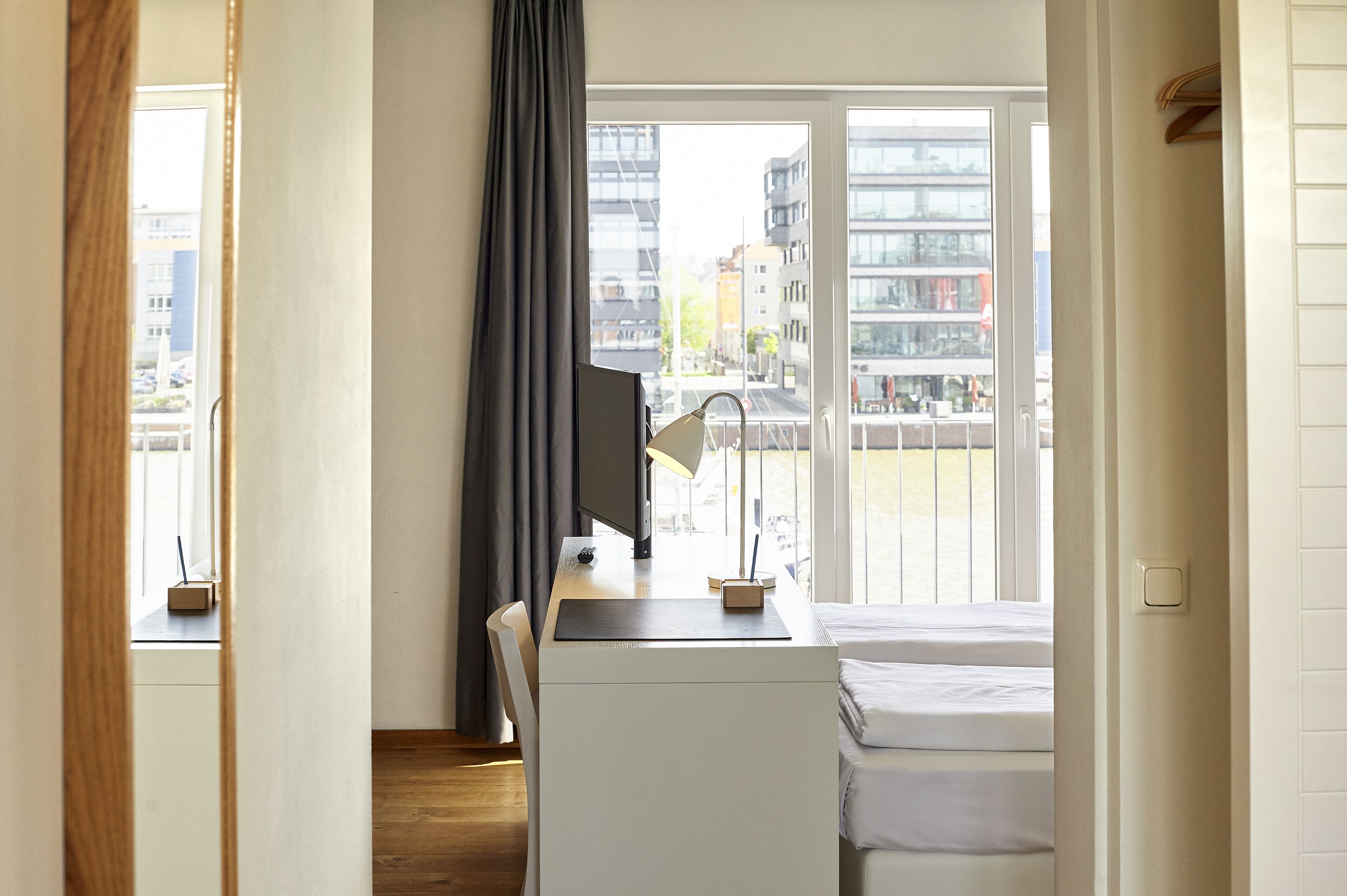 city single room, harbour view | 1 bedroom, in-room safe, desk, free wifi