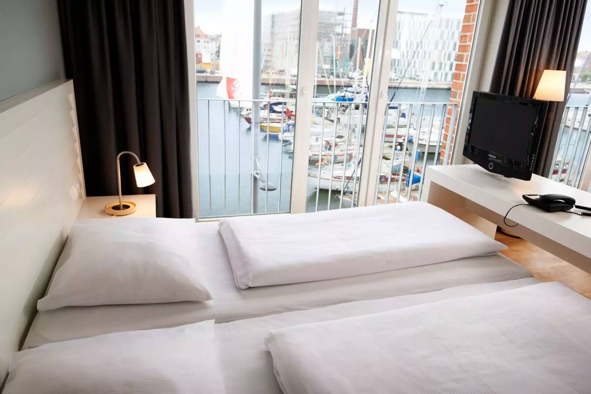 1 bedroom, in-room safe, desk, free wifi