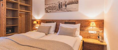 Luxury-Chalet | 3 Schlafzimmer, Zimmersafe, individuell dekoriert