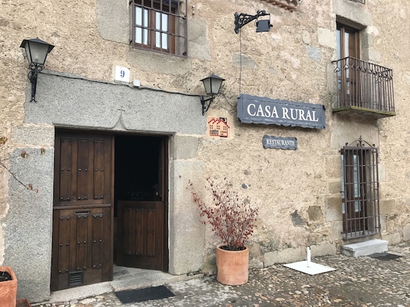 Entrée de l’hébergement