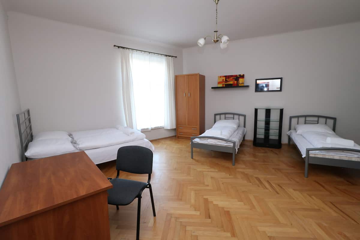 2-Bedroom Apartment #48 | Individually decorated, individually furnished, laptop workspace