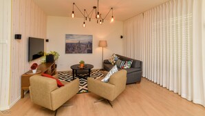 Deluxe-Apartment, 2 Schlafzimmer | Wohnbereich