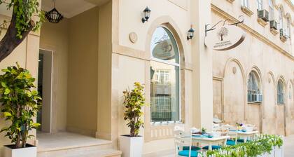 Two Seasons Boutique Hotel