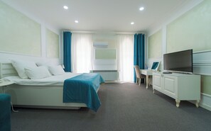 デラックス ダブルルーム バルコニー (Castle view) | 1 室のベッドルーム、高級寝具、ミニバー、セーフティボックス (室内)