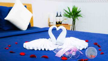 Minibar, desk, free WiFi