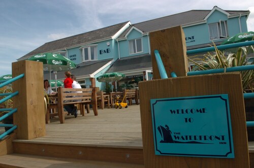 The Waterfront Inn