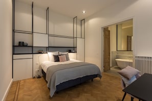 Superior Room, 1 King Bed | View from room