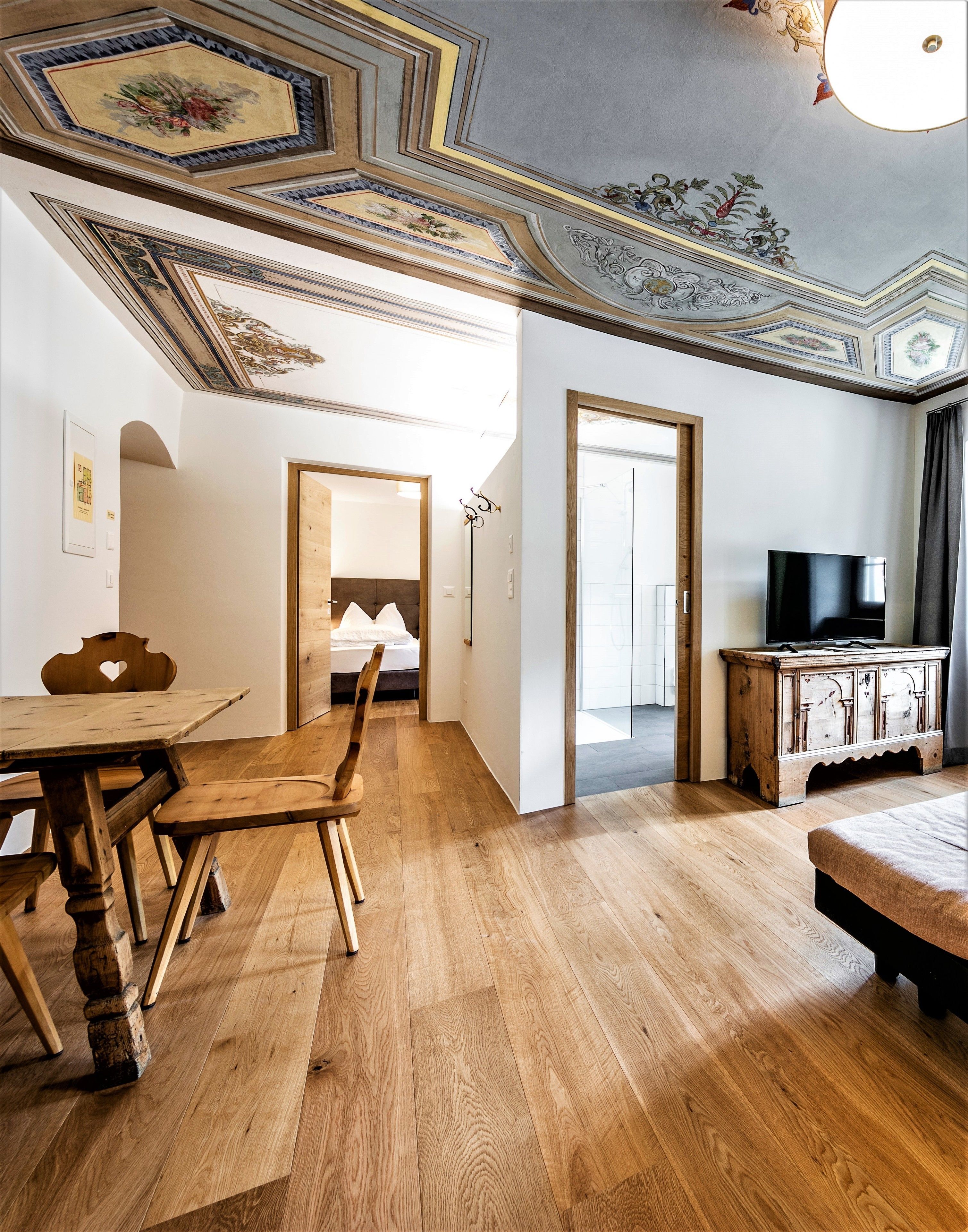 superior apartment, 1 bedroom, accessible, mountain view | in-room safe, desk, blackout curtains, soundproofing