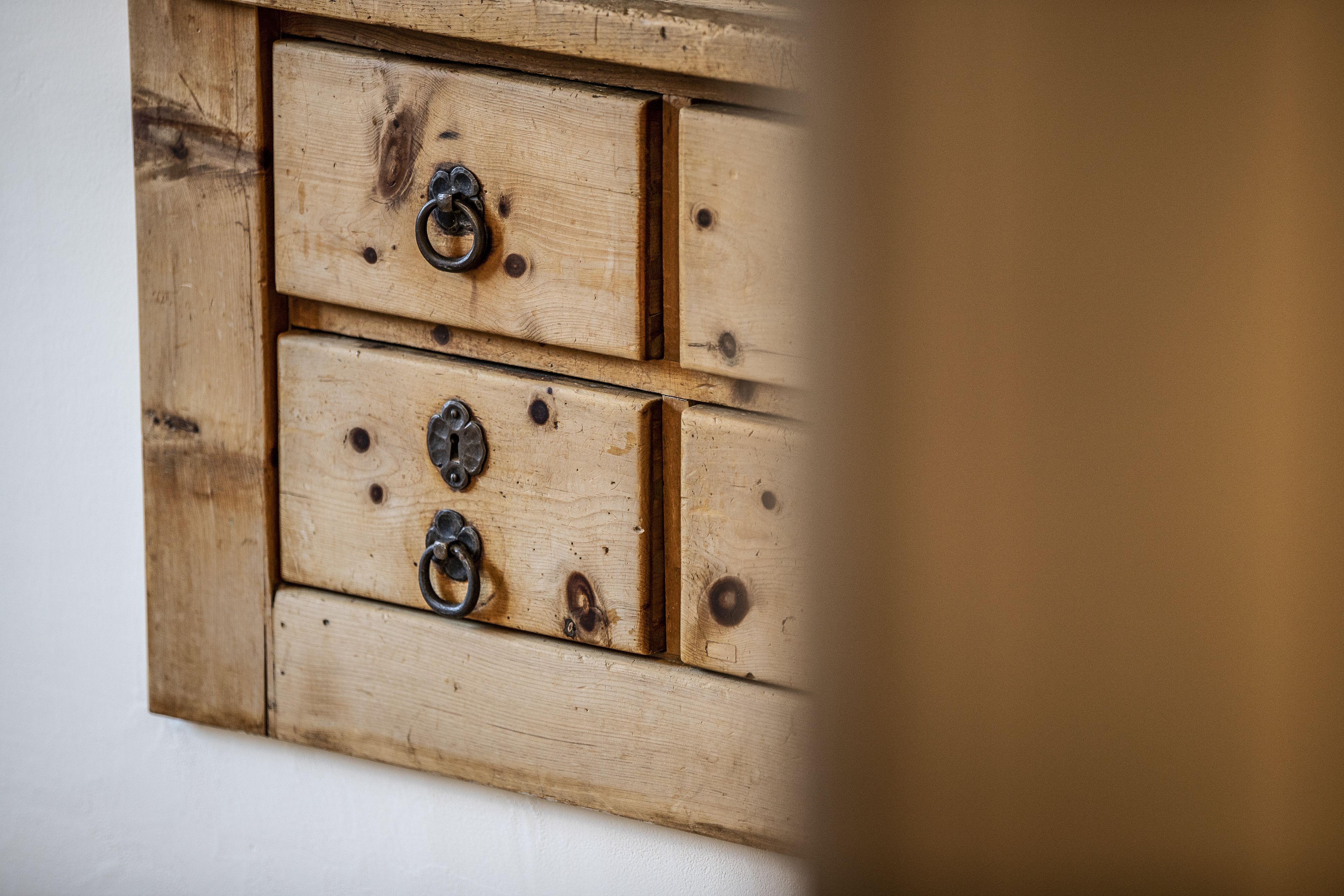 superior apartment, 1 bedroom, accessible, mountain view | in-room safe, desk, blackout curtains, soundproofing