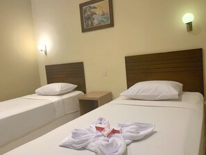 Superior Room | Premium bedding, memory foam beds, desk, blackout drapes - Hotel Parma (Pekanbaru)