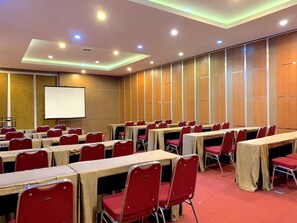 Meeting facility - Parma Indah Hotel (Pekanbaru)