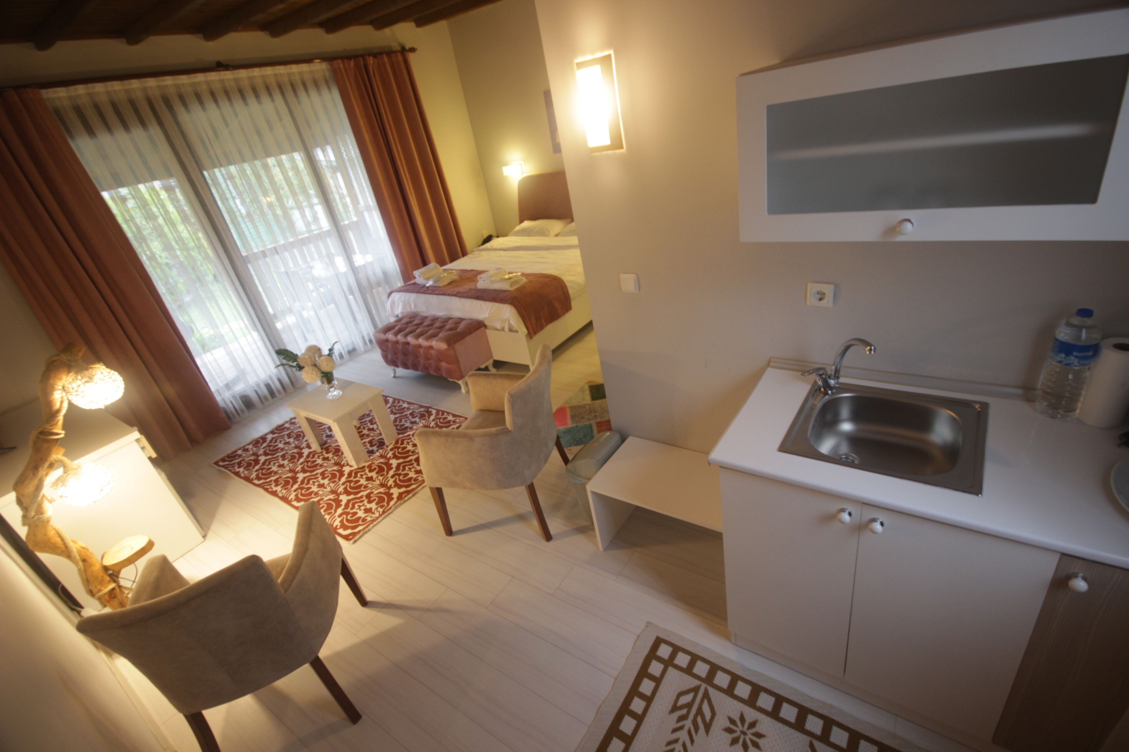 double room | minibar, desk, free wifi, wheelchair access