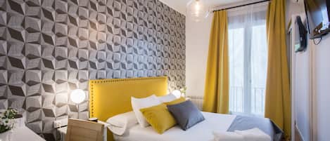 Minibar, desk, free WiFi, bed sheets