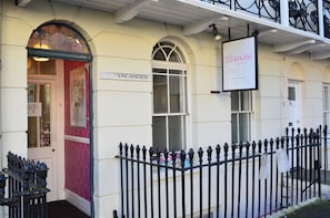 Front of property - Motel Schmotel (Brighton)