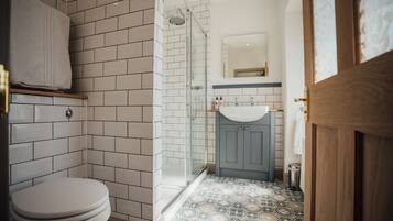 ダブルルーム エンスイート | バスルーム