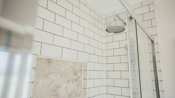 ダブルルーム エンスイート | バスルーム