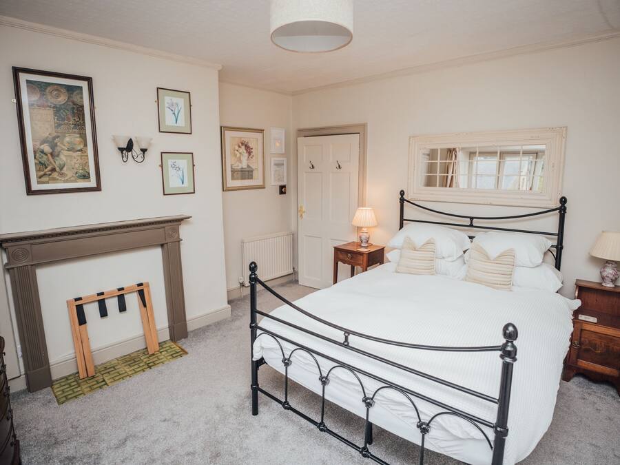 Dobbeltrom, eget bad | 1 soverom