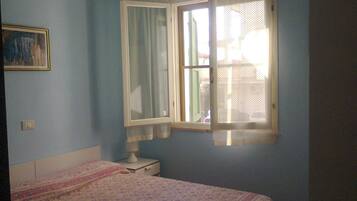 Apartment, 1 Bedroom | 1 bedroom, iron/ironing board