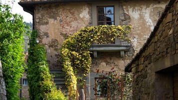 家庭公寓, 多张床, 山谷景观 | 开放式门廊