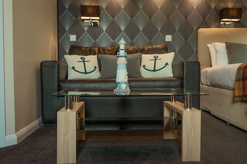 Family Triple Room, Beach View