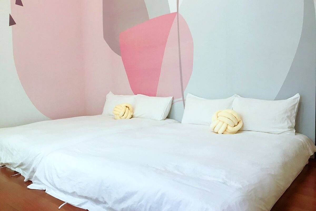 Elite Quadruple Room, 2 Double Beds, Shared Bathroom