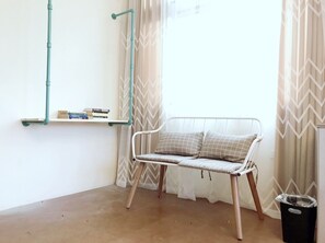 Habitació doble romàntica | Decoració individual i escriptori