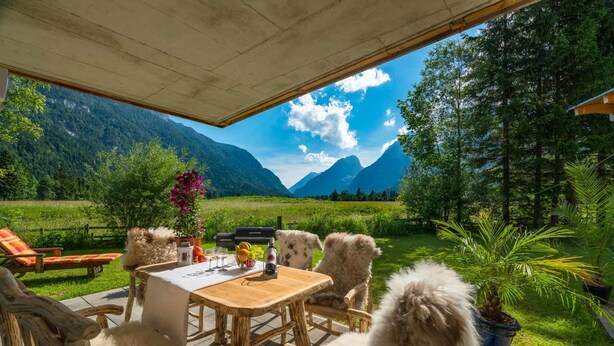 Deluxe appartement, 2 slaapkamers, sauna, uitzicht op bergen (Edelweiss) | Terras