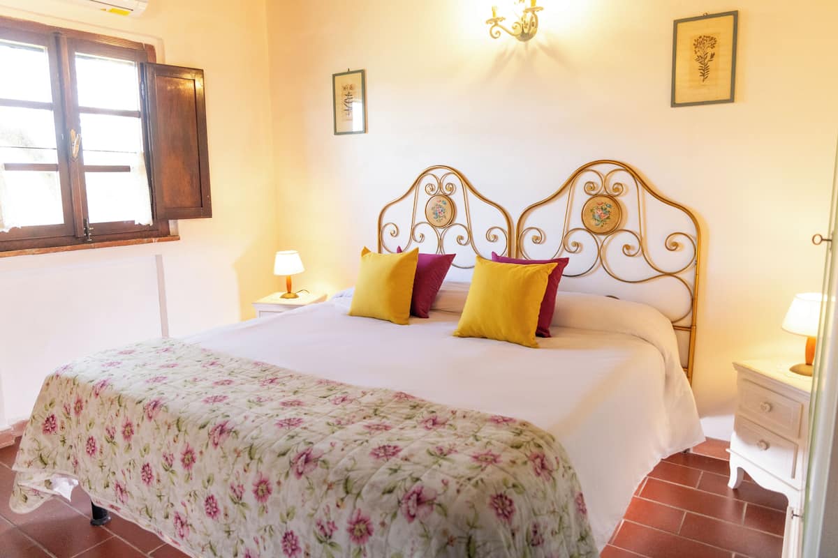 Casa de campo panorámica, 1 habitación, planta baja | 1 habitación, ropa de cama de alta calidad y insonorización