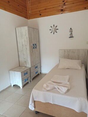 Standard Single Room, 1 Katil Bujang (Single) | Bar mini, meja, Wi-fi percuma 