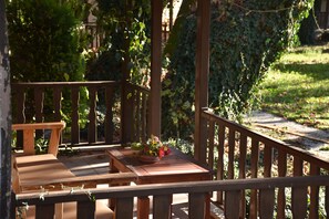 Exclusive-Dreibettzimmer | Terrasse/Patio