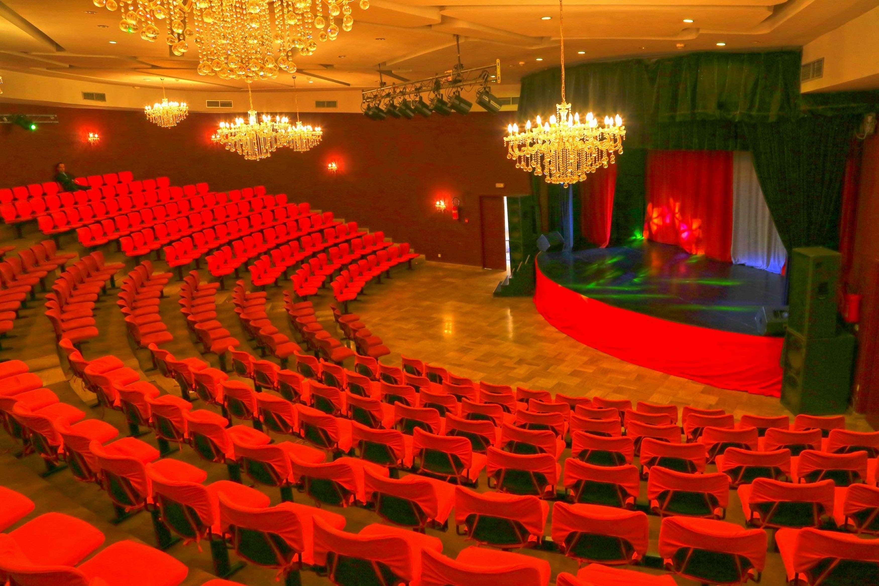 Pièce de théâtre