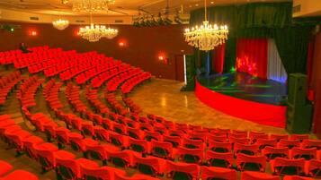 Pièce de théâtre