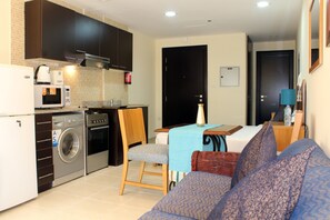 Flat-screen TV - Piks Key - Silicon Gates 2 (Dubai)