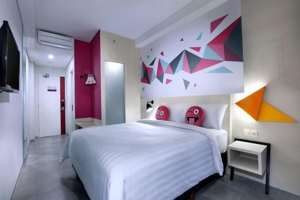 Minibar, in-room safe, desk, soundproofing