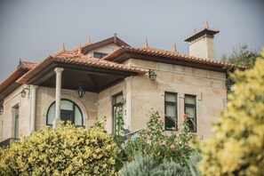 Facciata della struttura