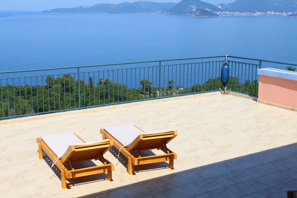 Panoramic Penthouse | Terrace/patio