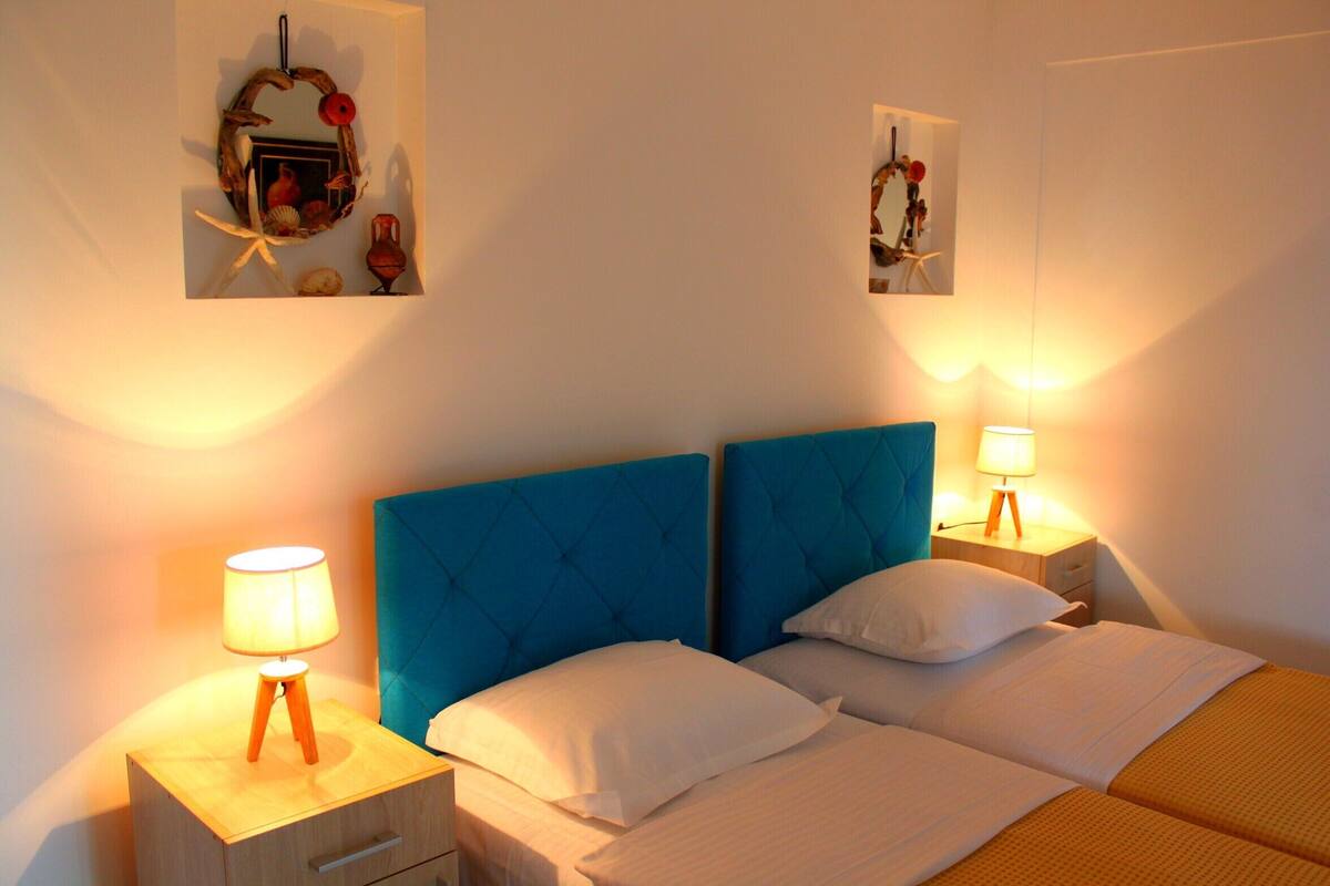 Superior Apartment | 1 bedroom, in-room safe, desk, iron/ironing board (on request)