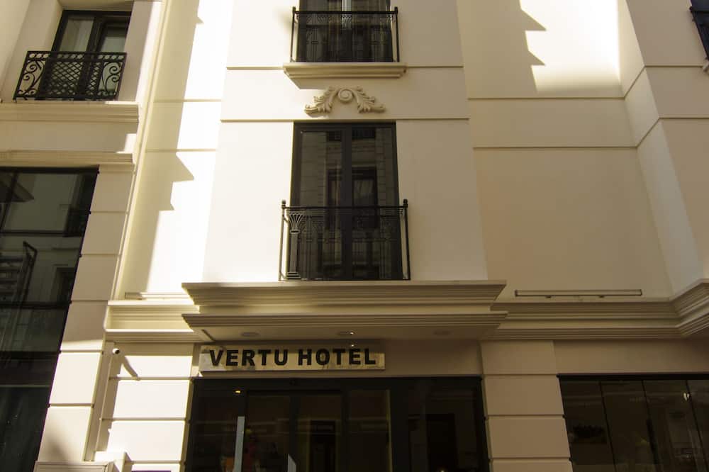 Vertu Hotel