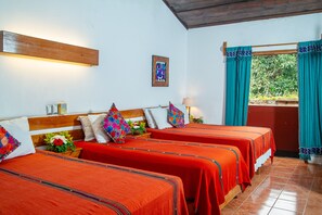 Comfort Double Room, Mountain View | Premium bedding, Tempur-Pedic beds, minibar, in-room safe - Hotel Panchoy (Antigua Guatemala)