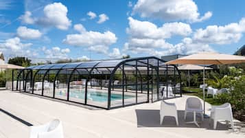 Indoor pool, outdoor pool