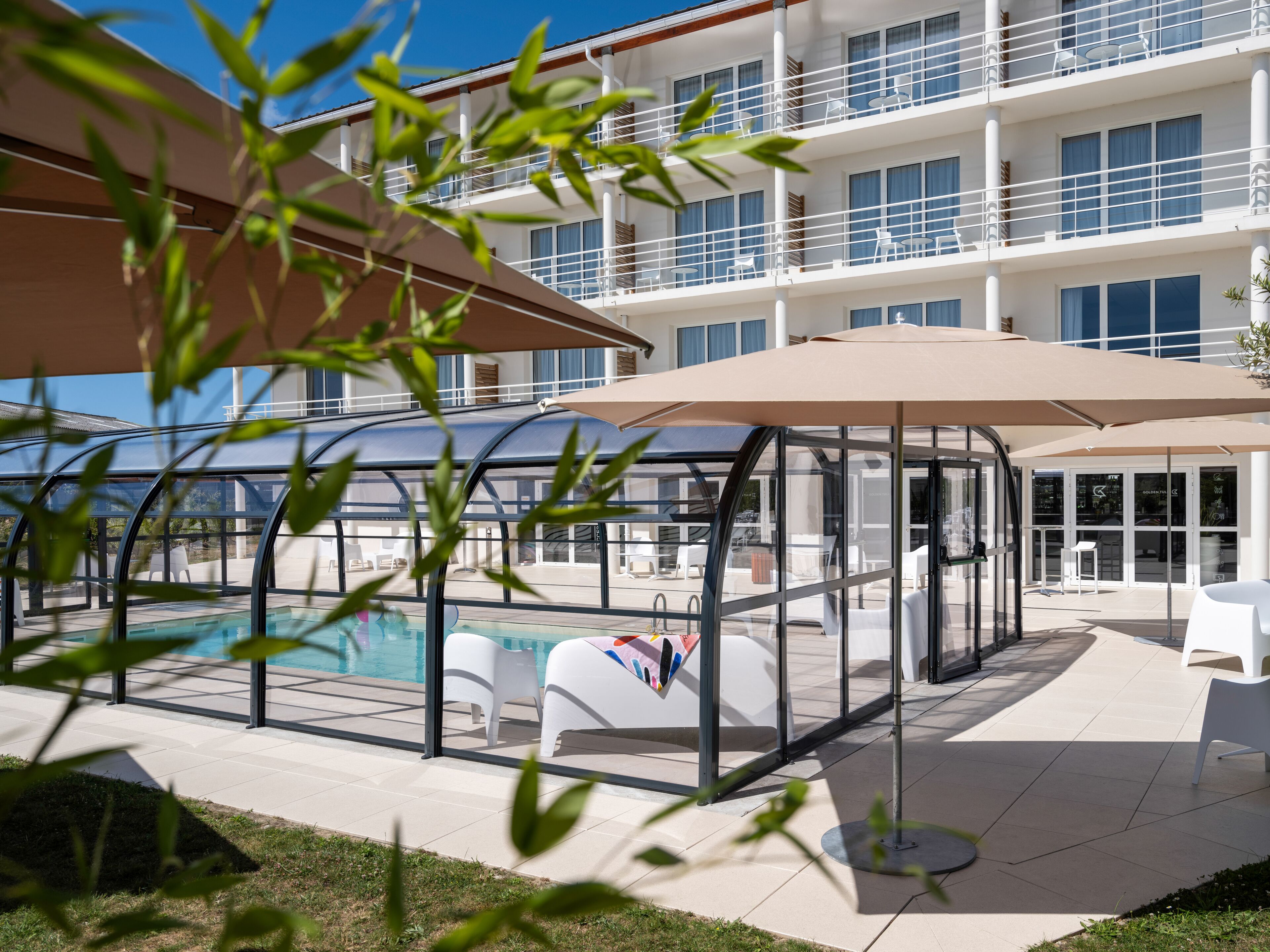 Piscine extérieure (ouverte en saison)